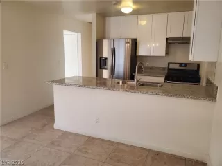 Photo #2: 2244925 Listing 