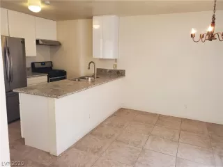 Photo #4: 2244925 Listing 