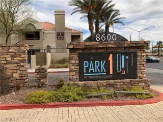 Photo #4: 2244932 Listing