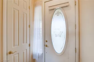 Photo #2: 2244940 Listing