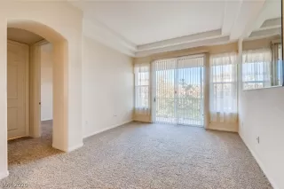 Photo #3: 2244940 Listing