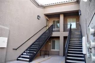 Photo #6: 2244946 Listing 