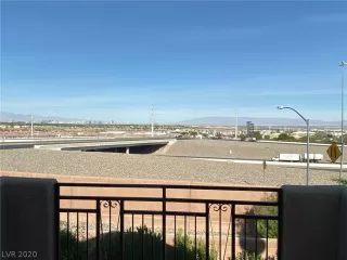 Photo #3: 2244949 Listing