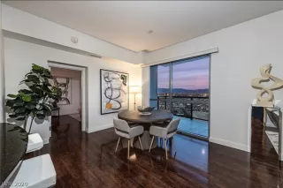 Photo #5: 2245985 Listing 