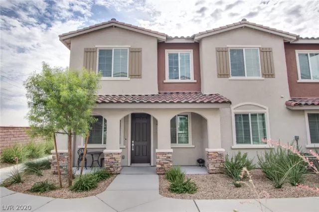 MLS: 2246001 Condo For Sale