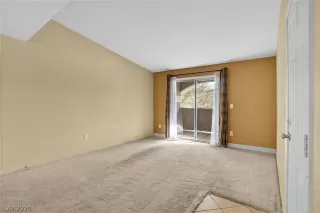 Photo #3: 2246018 Listing