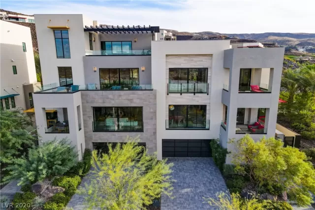 MLS: 2246021 Condo For Sale