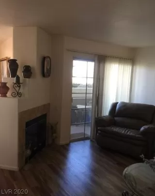 Photo #2: 2246045 Listing 