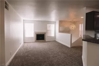 Photo #5: 2246059 Listing