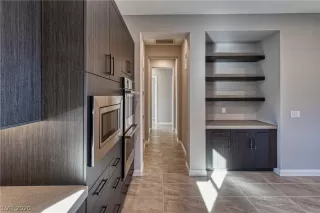 Photo #2: 2246132 Listing