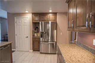 Photo #3: 2246136 Listing