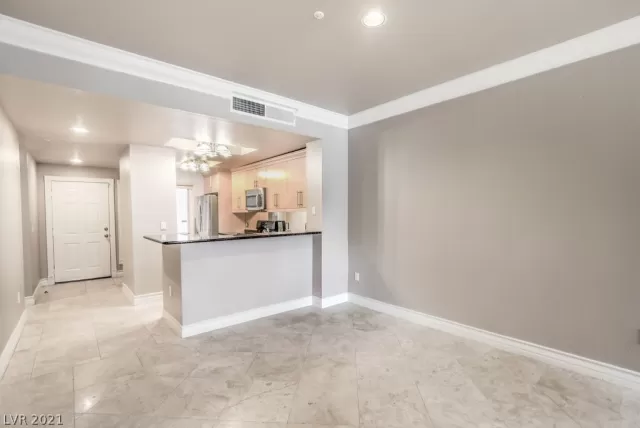 MLS: 2246264 Condo For Sale