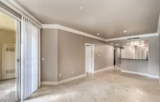 Photo #4: 2246264 Listing