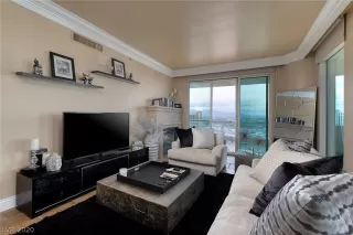 Photo #1: 2246272 Listing 