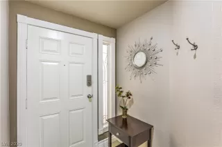 Photo #2: 2246277 Listing 