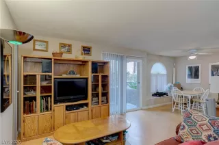 Photo #5: 2246294 Listing 