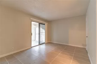 Photo #6: 2246356 Listing 