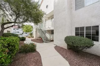 Photo #1: 2246393 Listing