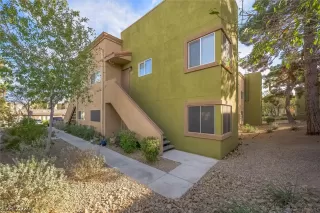 Photo #1: 2246414 Listing