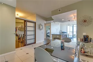 Photo #1: 2246418 Listing 