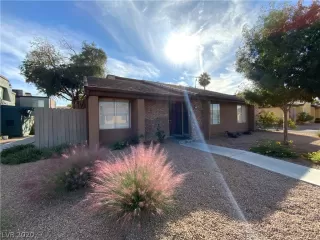 Photo #2: 2246423 Listing 