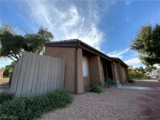 Photo #3: 2246423 Listing 