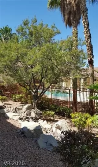 Photo #1: 2246437 Listing