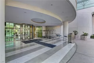 Photo #1: 2246449 Listing 