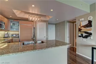 Photo #5: 2246449 Listing 