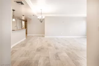 Photo #3: 2246462 Listing