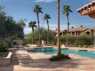 Photo #4: 2246470 Listing