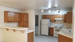 Photo #1: 2246479 Listing 