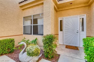 Photo #3: 2246480 Listing