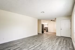 Photo #3: 2246522 Listing