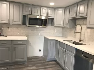 Photo #1: 2246587 Listing