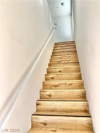 Photo #2: 2246618 Listing 