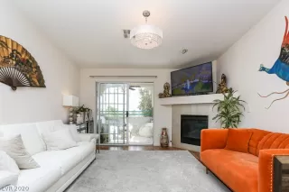 Photo #4: 2246655 Listing