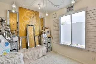 Photo #6: 2246655 Listing