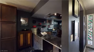 Photo #3: 2246659 Listing