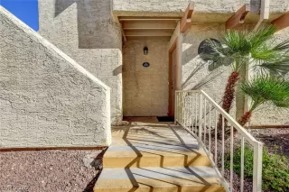 Photo #1: 2246715 Listing 