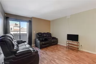 Photo #2: 2246715 Listing 