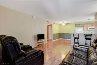 Photo #4: 2246715 Listing 