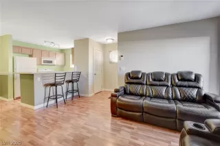 Photo #5: 2246715 Listing 