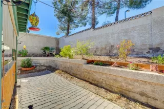 Photo #6: 2246732 Listing 