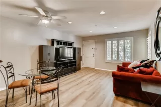 Photo #1: 2246735 Listing 