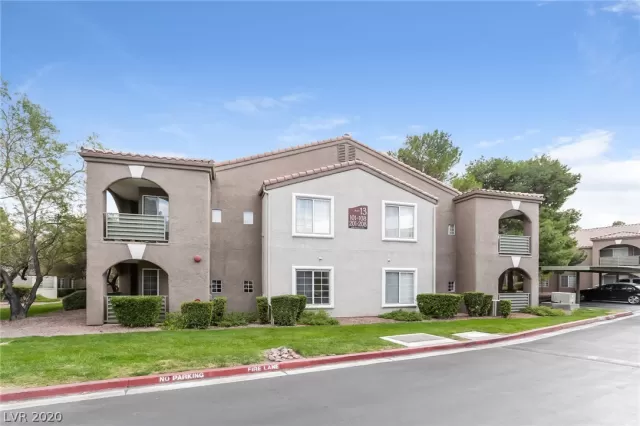 MLS: 2246742 Condo For Sale