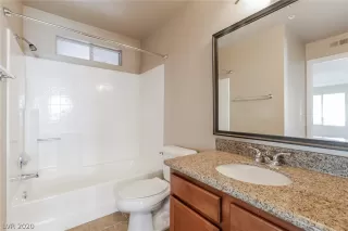 Photo #5: 2246742 Listing