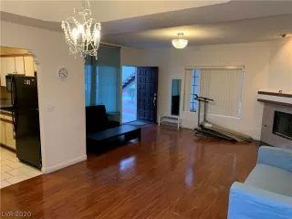 Photo #2: 2246763 Listing 