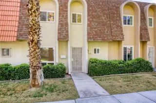 Photo #3: 2246773 Listing