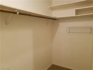 Photo #6: 2246827 Listing 